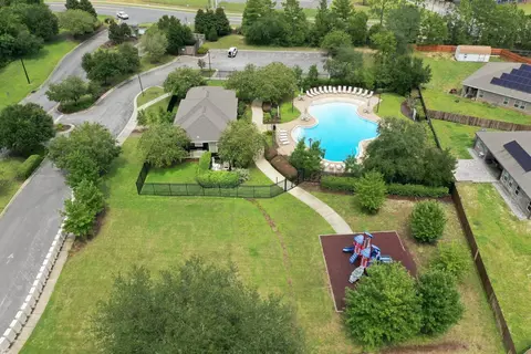 View/Area - 659 Teal St, Crestview, FL 32539 photo 3 of 3