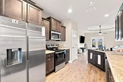 Kitchen - 659 Teal St, Crestview, FL 32539 photo 2 of 3