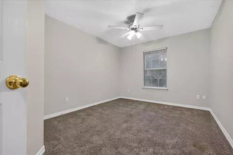 Bedroom - 5327 Whitney Ct, Crestview, FL 32536 photo 7 of 8