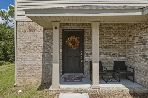 Exterior - 171 Conquest Ave, Crestview, FL 32536 photo 3 of 8