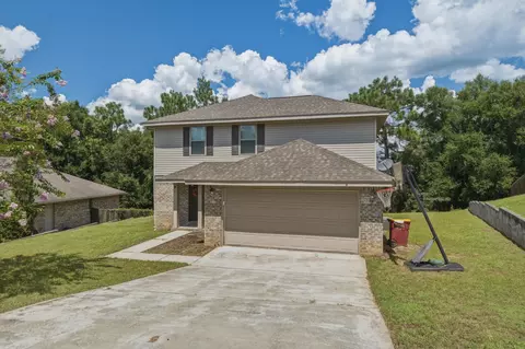 Exterior - 171 Conquest Ave, Crestview, FL 32536 photo 2 of 8