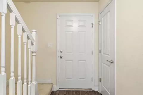 Entry Way - 171 Conquest Ave, Crestview, FL 32536 photo 1 of 2