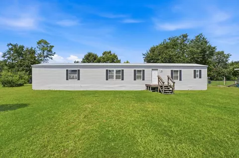 9307 Gobbler Cir, Southport, FL 32409