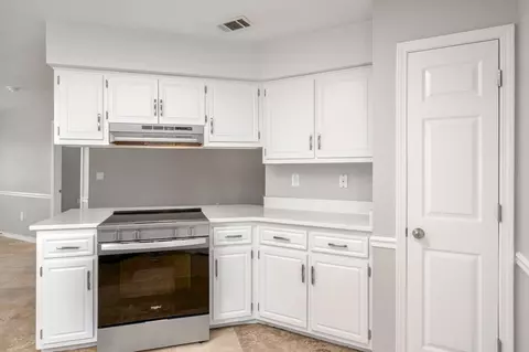 Kitchen - 119 Palmetto Dr, Crestview, FL 32539 photo 4 of 4