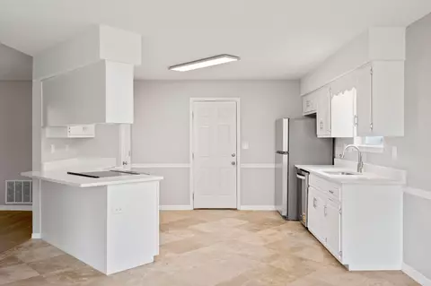 Kitchen - 119 Palmetto Dr, Crestview, FL 32539 photo 1 of 4