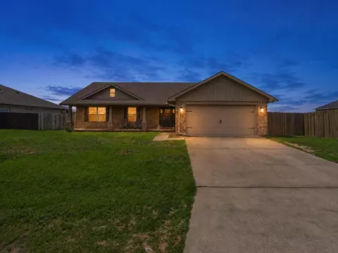 Exterior - 5768 Marigold Loop, Crestview, FL 32539 photo 8 of 8