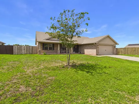 Exterior - 5768 Marigold Loop, Crestview, FL 32539 photo 4 of 8