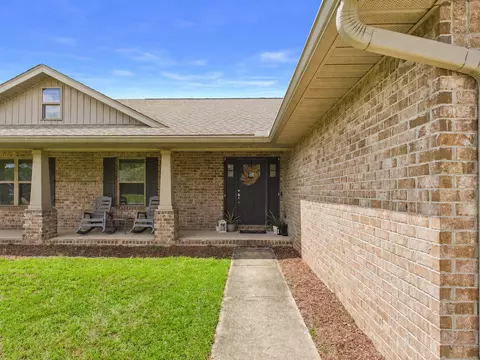 Exterior - 5768 Marigold Loop, Crestview, FL 32539 photo 2 of 8