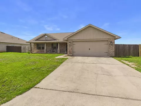 Exterior - 5768 Marigold Loop, Crestview, FL 32539 photo 5 of 8