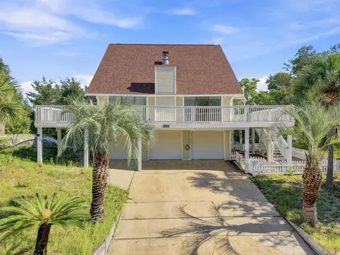 329 Summit Dr, Destin, FL 32541