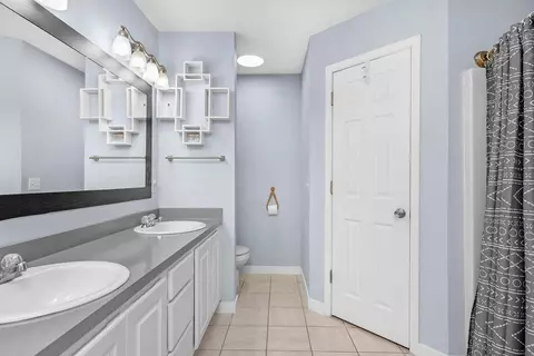 Bath - 404 Bobby Dr, Crestview, FL 32536 photo 3 of 5