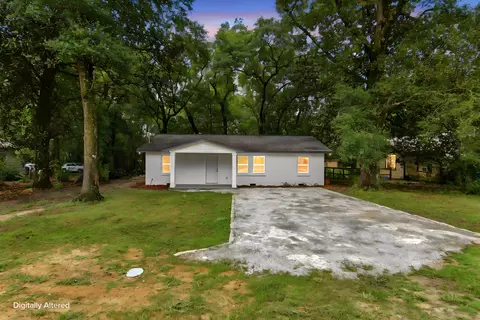 101 W Live Oak Ave, Defuniak Springs, FL 32435