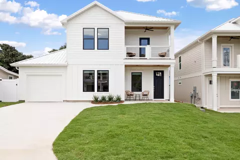 306 Rose Ln, Panama City Beach, FL 32413