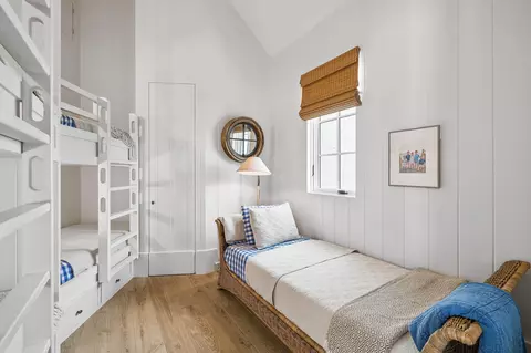 Bedroom - 91 Plumbago Ln, Alys Beach, FL 32461 photo 8 of 9