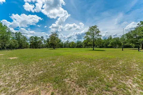 Exterior - 3092 Richardson Rd, Crestview, FL 32539 photo 9 of 10