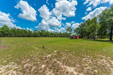 Exterior - 3092 Richardson Rd, Crestview, FL 32539 photo 6 of 10