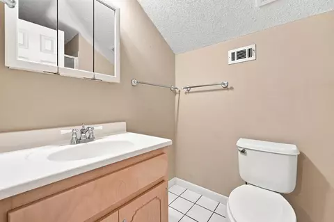 Bath - 129 Mill Pond Cv, Crestview, FL 32539 photo 5 of 5