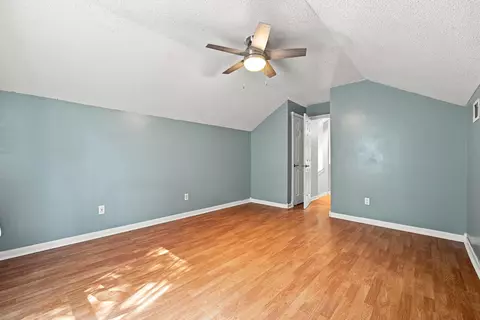 Bedroom - 129 Mill Pond Cv, Crestview, FL 32539 photo 9 of 9