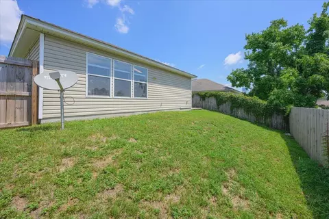 Exterior - 123 Nivana Dr, Crestview, FL 32536 photo 4 of 8