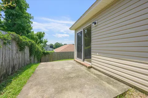 Exterior - 123 Nivana Dr, Crestview, FL 32536 photo 6 of 8