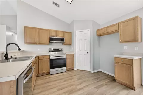 Kitchen - 123 Nivana Dr, Crestview, FL 32536 photo 1 of 4