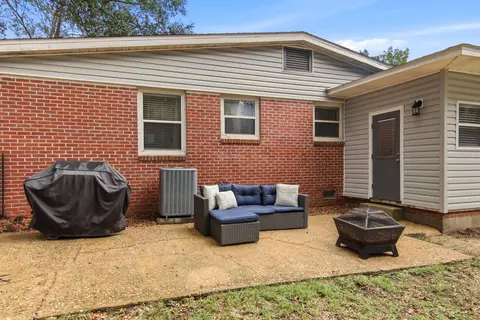 Exterior - 6617 Lee St, Milton, FL 32570 photo 6 of 14