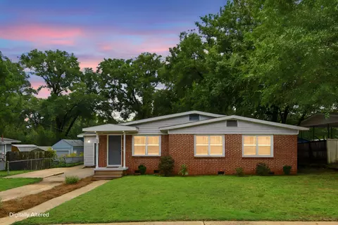 Exterior - 6617 Lee St, Milton, FL 32570 photo 4 of 14