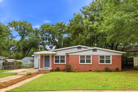Exterior - 6617 Lee St, Milton, FL 32570 photo 2 of 14