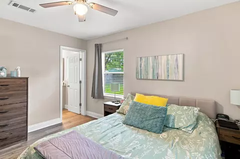 Bedroom - 6617 Lee St, Milton, FL 32570 photo 2 of 5