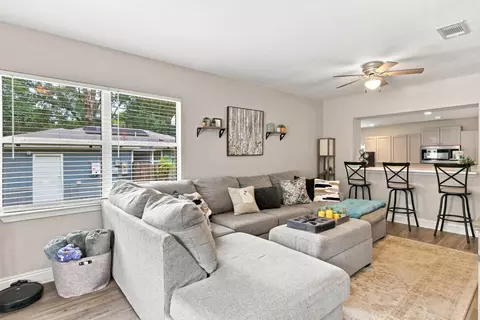 Living - 6617 Lee St, Milton, FL 32570 photo 1 of 4