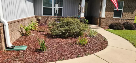 Exterior - 6187 Peaden Dr, Crestview, FL 32539 photo 3 of 7
