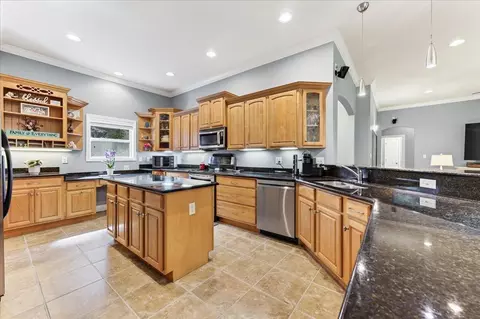 Kitchen - 5808 S Mosley Ln, Crestview, FL 32539 photo 1 of 3