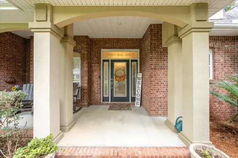 Exterior - 5808 S Mosley Ln, Crestview, FL 32539 photo 4 of 26