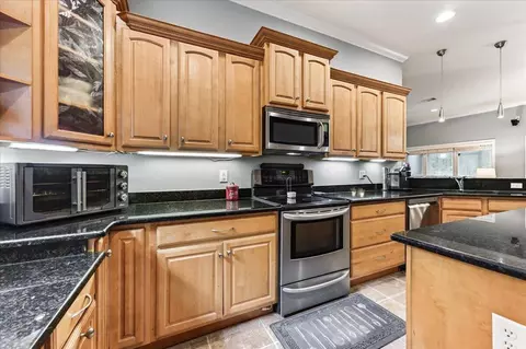Kitchen - 5808 S Mosley Ln, Crestview, FL 32539 photo 3 of 3