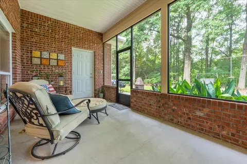 Exterior - 5808 S Mosley Ln, Crestview, FL 32539 photo 9 of 26