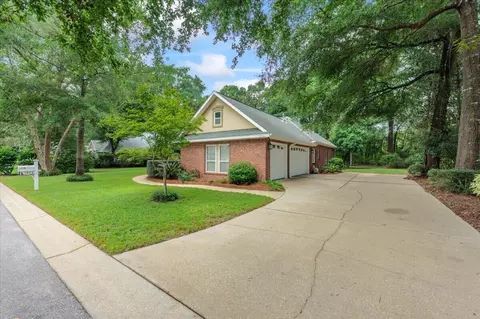 Exterior - 5808 S Mosley Ln, Crestview, FL 32539 photo 3 of 26