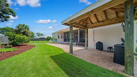 Exterior - 245 Okeechobee Cv, Destin, FL 32541 photo 8 of 10