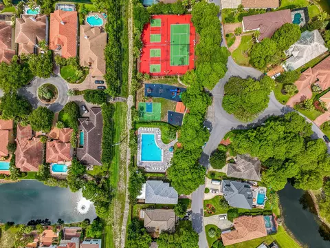 View/Area - 245 Okeechobee Cv, Destin, FL 32541 photo 6 of 9