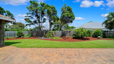 Exterior - 245 Okeechobee Cv, Destin, FL 32541 photo 7 of 10