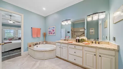 Bath - 245 Okeechobee Cv, Destin, FL 32541 photo 1 of 6