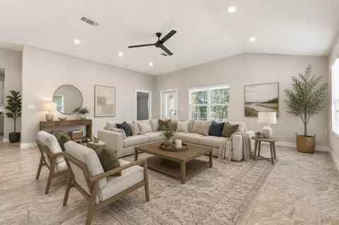 2107 Nina St, Navarre, FL 32566