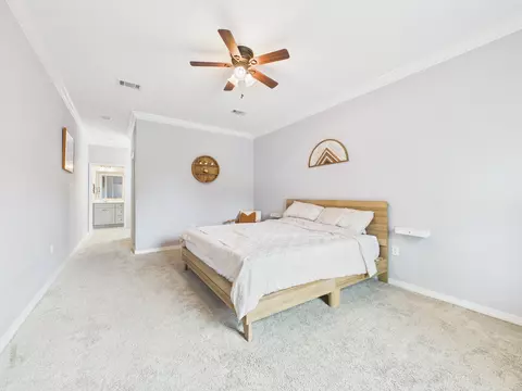 Bedroom - 4606 Range Rd, Niceville, FL 32578 photo 1 of 5