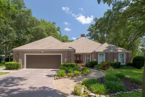 916 E Choctawhatchee Dr, Niceville, FL 32578