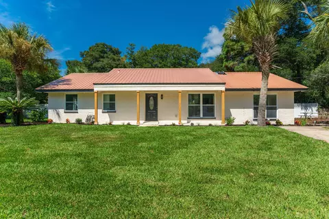 316 Priscilla Dr, Fort Walton Beach, FL 32547
