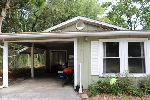 858 Fairview Dr, Fort Walton Beach, FL 32547