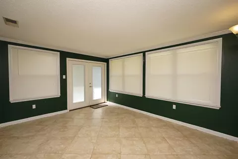 Other - 45 11th St, Shalimar, FL 32579 photo 3 of 7