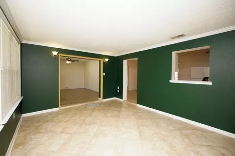 Living - 45 11th St, Shalimar, FL 32579 photo 7 of 8