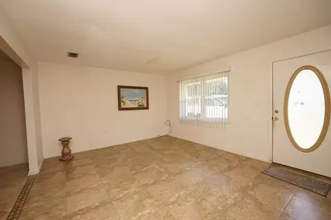 Living - 45 11th St, Shalimar, FL 32579 photo 1 of 8