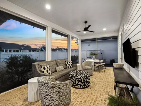 Exterior - 39 W Firethorn Cir, Watersound, FL 32461 photo 2 of 12