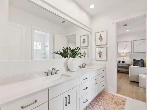 Bath - 39 W Firethorn Cir, Watersound, FL 32461 photo 2 of 5